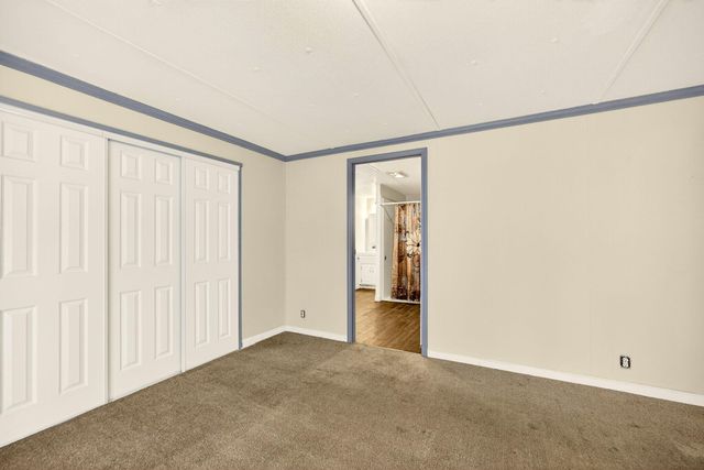 3555 S Pacific Highway SPC 223, Medford, OR 97501