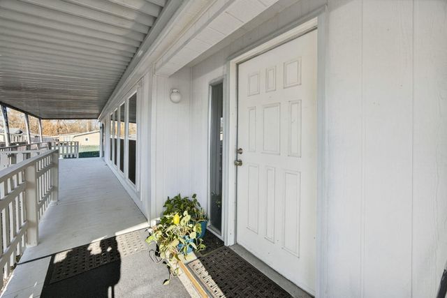 3555 S Pacific Highway SPC 223, Medford, OR 97501