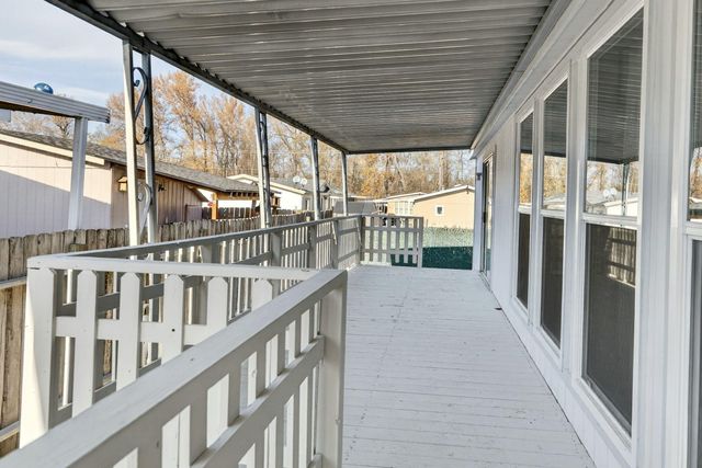 3555 S Pacific Highway SPC 223, Medford, OR 97501