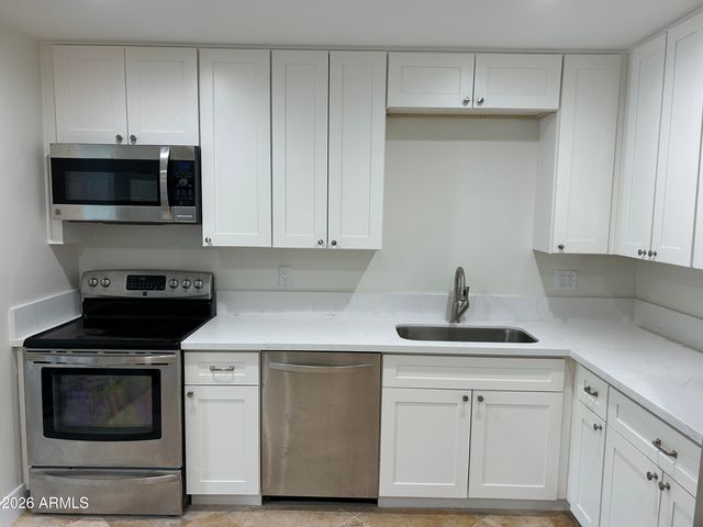 17629 N 36th Street, Phoenix, AZ 85032