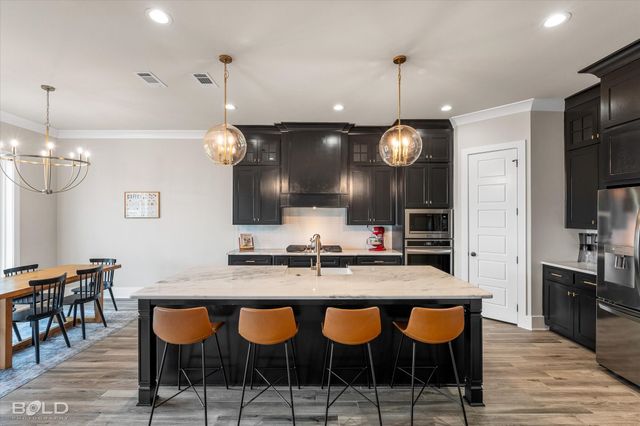 586 Corinth Circle, Bossier City, LA 71111