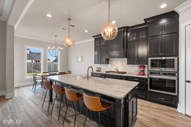 586 Corinth Circle, Bossier City, LA 71111