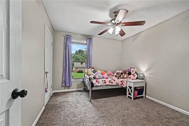 1008 SW 19TH Street Terrace, Blue Springs, MO 64015
