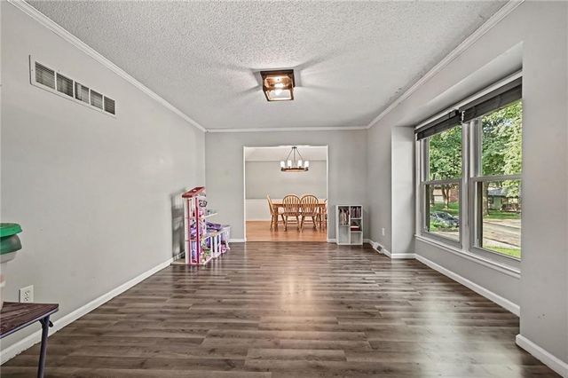 1008 SW 19TH Street Terrace, Blue Springs, MO 64015