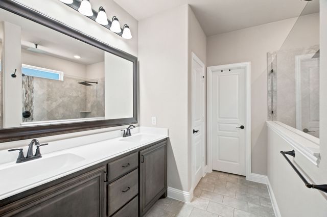 1106 Alderwood Drive, Justin, TX 76247