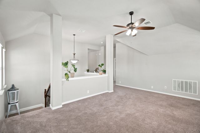 1106 Alderwood Drive, Justin, TX 76247