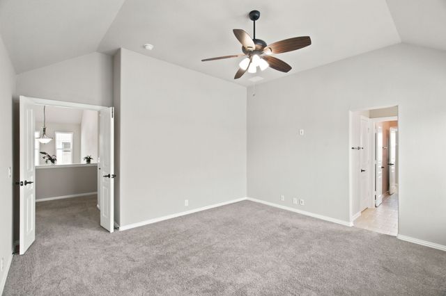 1106 Alderwood Drive, Justin, TX 76247