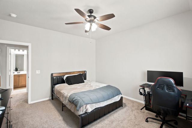 1106 Alderwood Drive, Justin, TX 76247