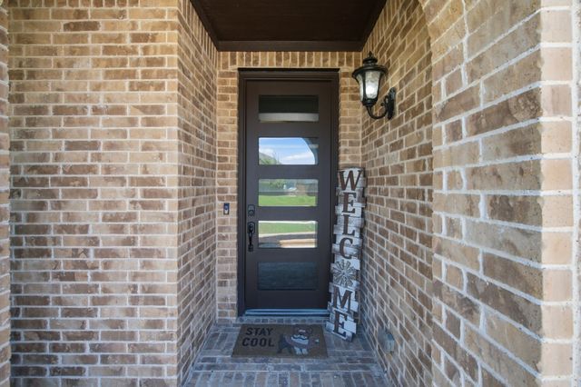 1106 Alderwood Drive, Justin, TX 76247