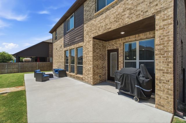 1106 Alderwood Drive, Justin, TX 76247