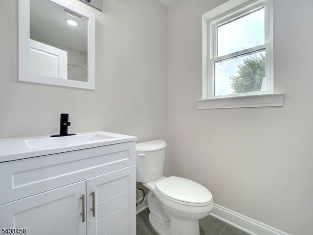 455 Fulton St, Elizabeth City, NJ 07206