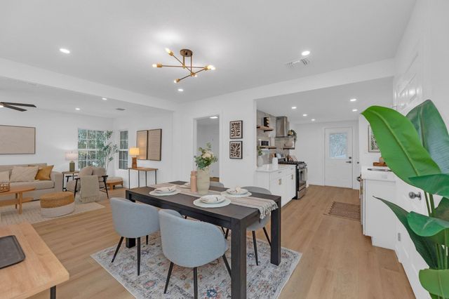 1709 Cecelia ST, Taylor, TX 76574