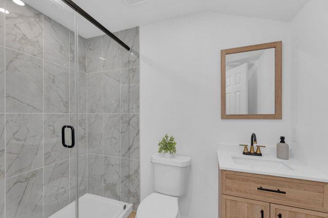 1709 Cecelia ST, Taylor, TX 76574