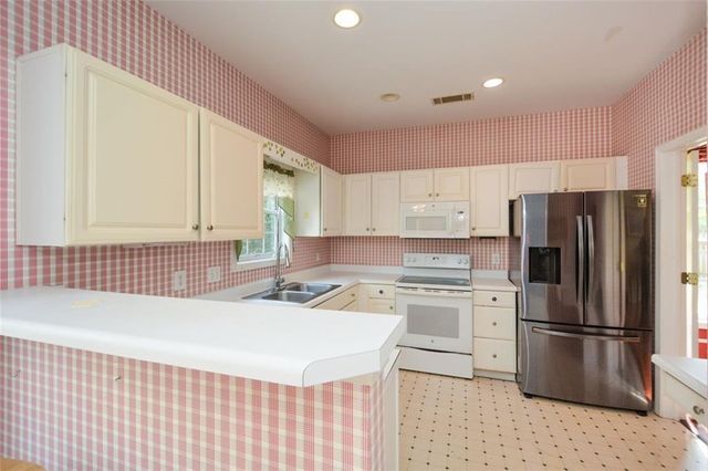 108 Westridge Court, Woodstock, GA 30188