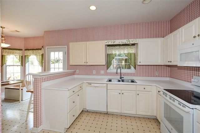 108 Westridge Court, Woodstock, GA 30188