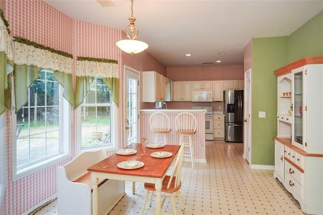 108 Westridge Court, Woodstock, GA 30188