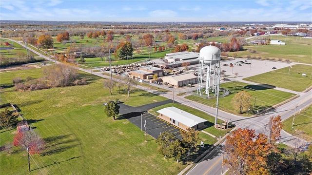 502 W Markey Road, Belton, MO 64012