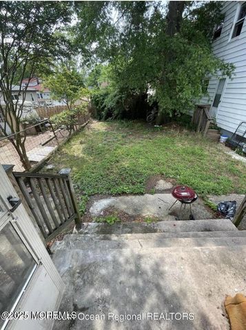 11 Saint Peters Place 1, Keansburg, NJ 07734