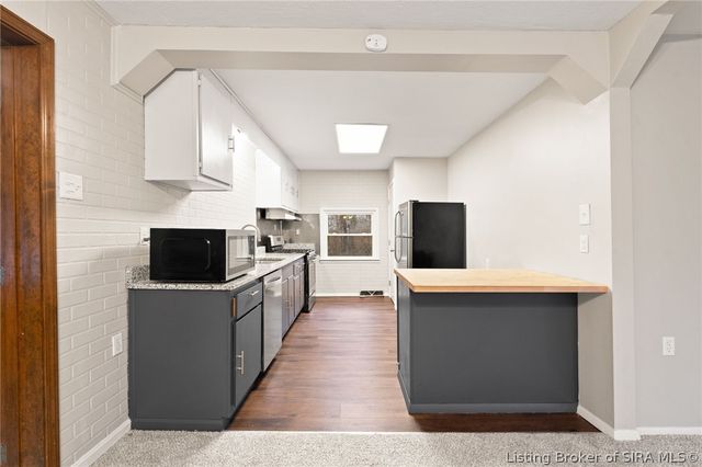 436 E Saint Joe Road, Sellersburg, IN 47172