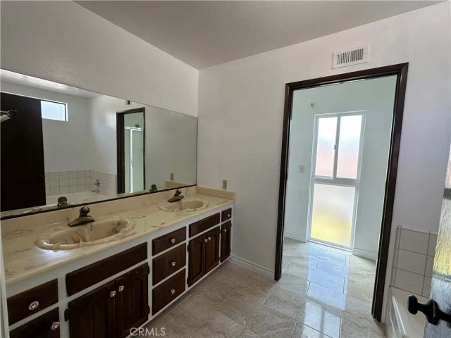 8023 Oakdale, Winnetka, CA 91306