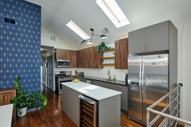 2921 W Washington Boulevard 3, Chicago, IL 60612