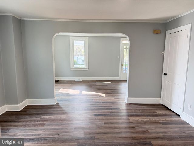 63 W SLOKOM AVE, Christiana, PA 17509