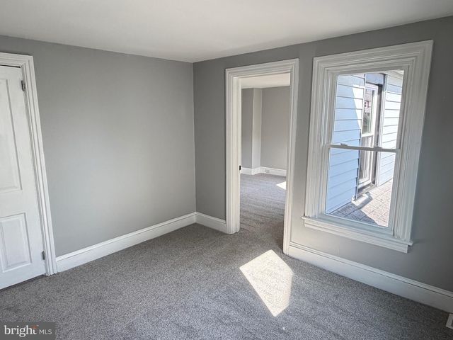 63 W SLOKOM AVE, Christiana, PA 17509