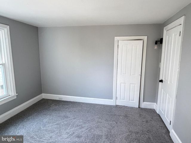 63 W SLOKOM AVE, Christiana, PA 17509