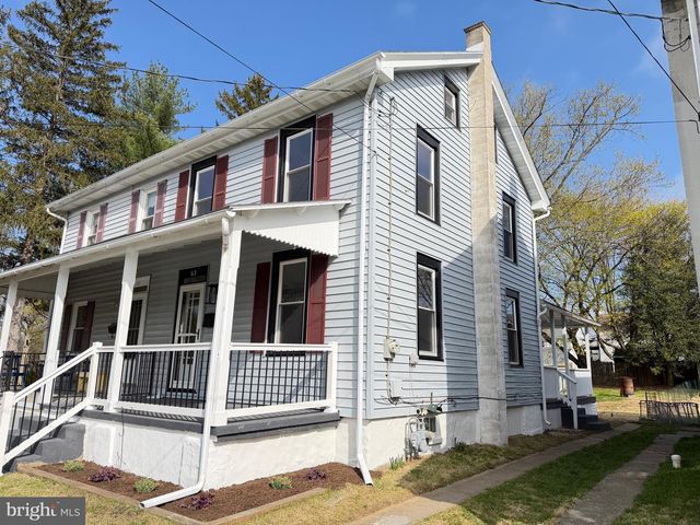 63 W SLOKOM AVE, Christiana, PA 17509