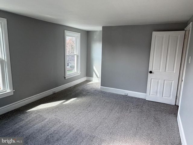 63 W SLOKOM AVE, Christiana, PA 17509