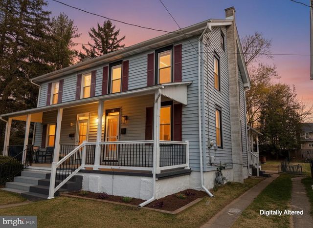 63 W SLOKOM AVE, Christiana, PA 17509
