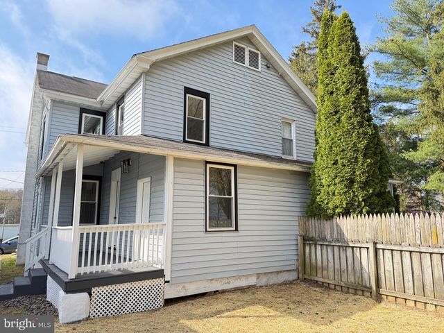 63 W SLOKOM AVE, Christiana, PA 17509
