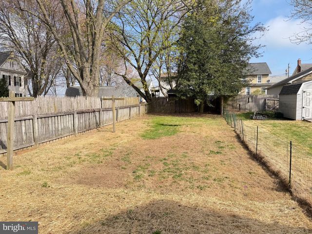 63 W SLOKOM AVE, Christiana, PA 17509
