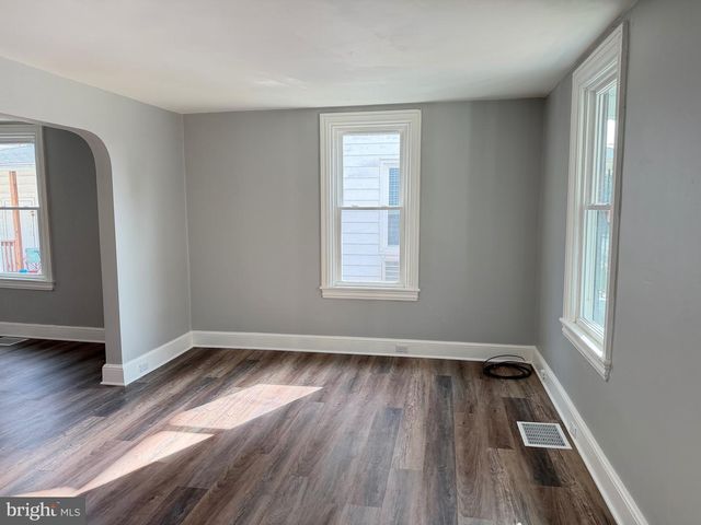 63 W SLOKOM AVE, Christiana, PA 17509