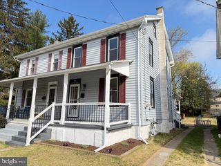 63 W SLOKOM AVE, Christiana, PA 17509