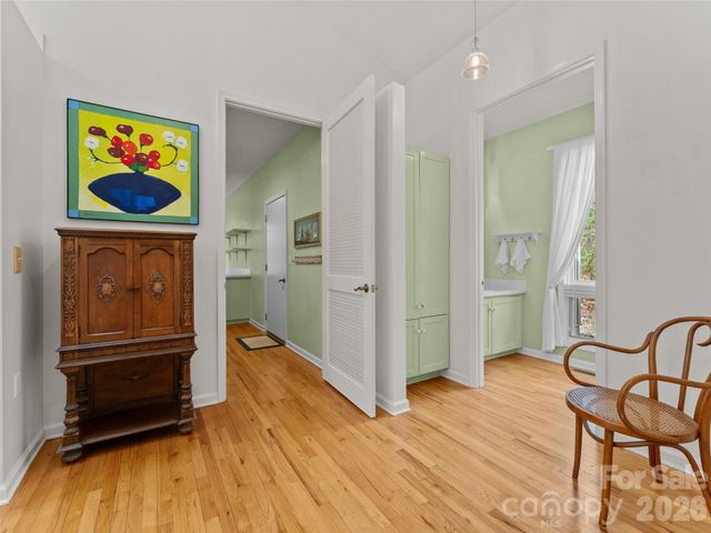 203 Heathcote Road, Hendersonville, NC 28791