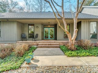 203 Heathcote Road, Hendersonville, NC 28791