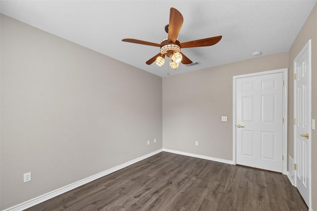 332 Comanche Trail, West Tawakoni, TX 75474