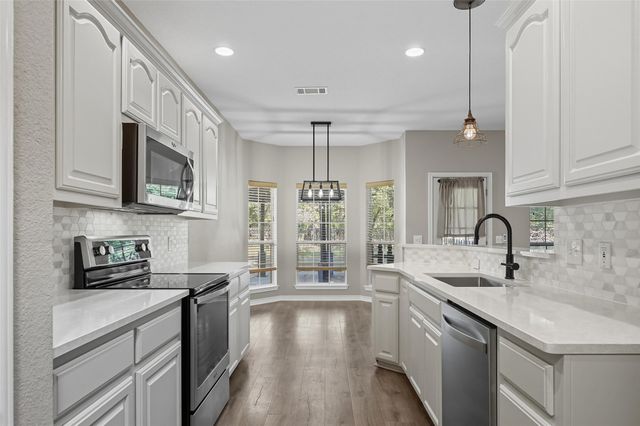 332 Comanche Trail, West Tawakoni, TX 75474