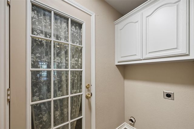 332 Comanche Trail, West Tawakoni, TX 75474