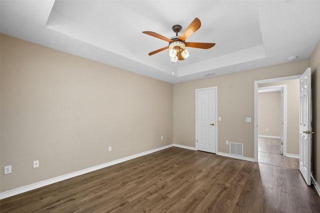 332 Comanche Trail, West Tawakoni, TX 75474