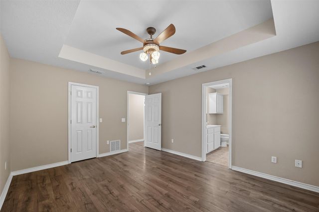 332 Comanche Trail, West Tawakoni, TX 75474