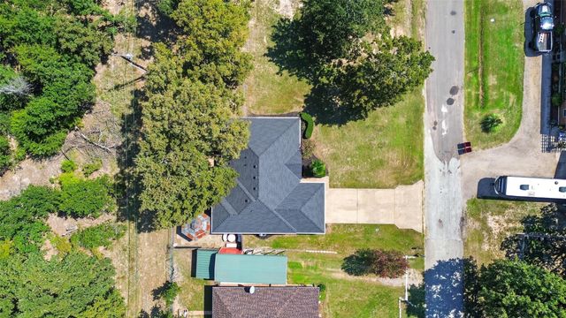 332 Comanche Trail, West Tawakoni, TX 75474