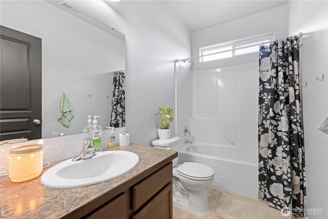 1336 E Egeland Drive, Moses Lake, WA 99156