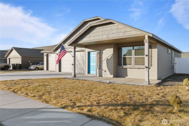 1336 E Egeland Drive, Moses Lake, WA 99156