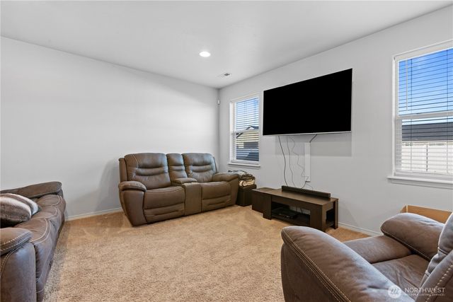 1336 E Egeland Drive, Moses Lake, WA 99156