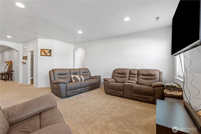 1336 E Egeland Drive, Moses Lake, WA 99156