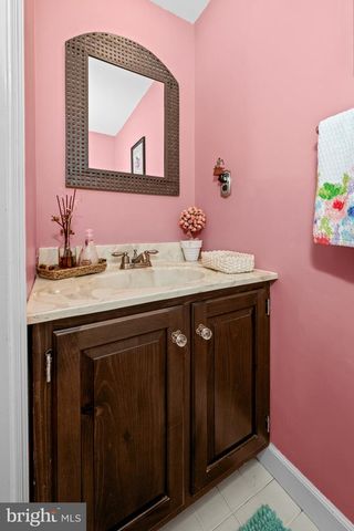 55 IVY RD, Wilmington, DE 19806