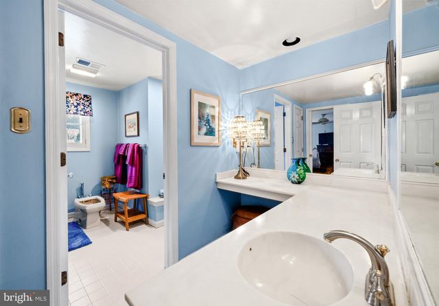 55 IVY RD, Wilmington, DE 19806