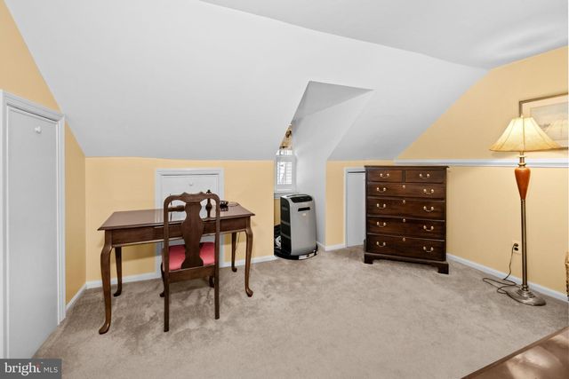 55 IVY RD, Wilmington, DE 19806